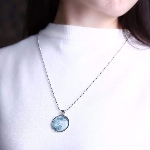 Fashion Frill Exclusive Silver Chain Moonstone Glow in the Dark Moon Round Shape Pendant